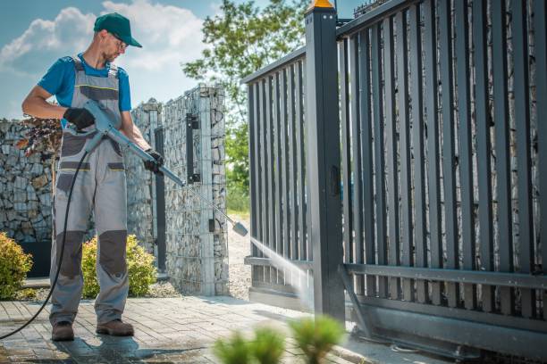 Best Pool Deck Cleaning  in Englewood, OH